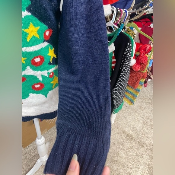 Jalu Aurtia Christmas Tree Sweater - Sz.M double layers/thick sweater - Picture 3 of 5